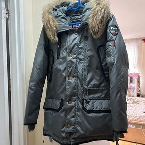 Pajar men’s winter jacket, down filled, real fur removable